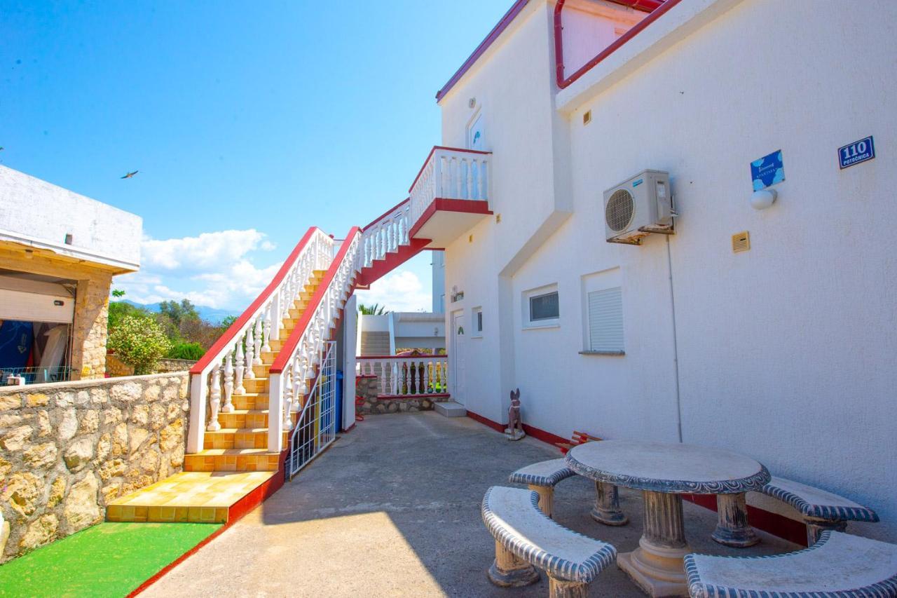 Garden Resort - Apartments Ruzmarin Potocnica Exterior photo